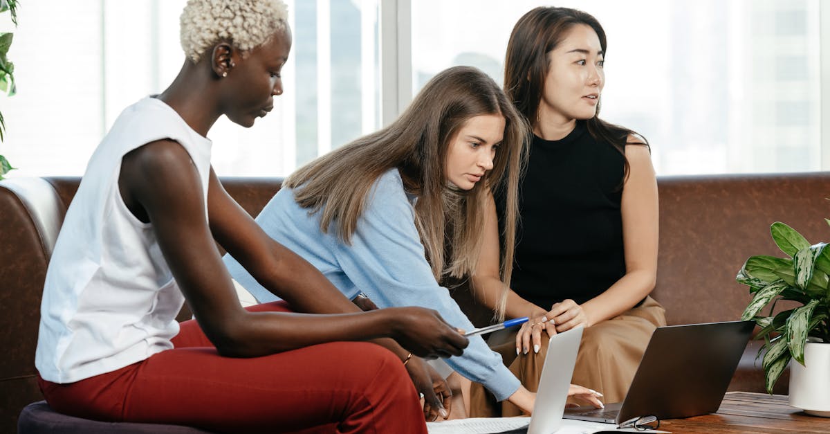 中麦通讯实名账号：苹果app源码详情下载教程