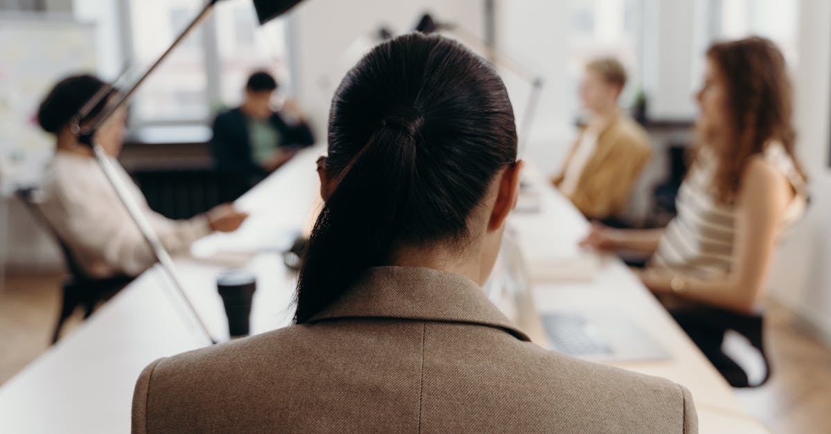 如何追查利用游戏技术支持辅助的游戏玩家？