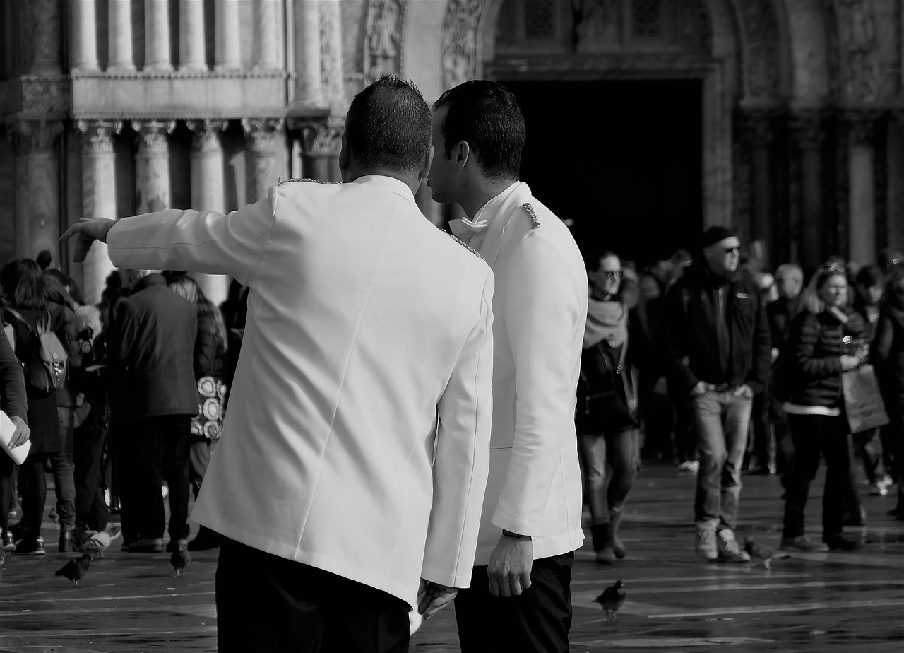 美团实名账号：王者荣耀换区注册账号了